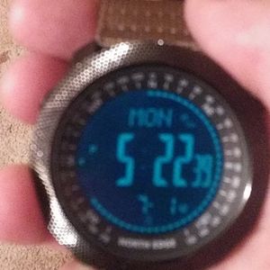 North Edge Apache Watch in Good Condition!